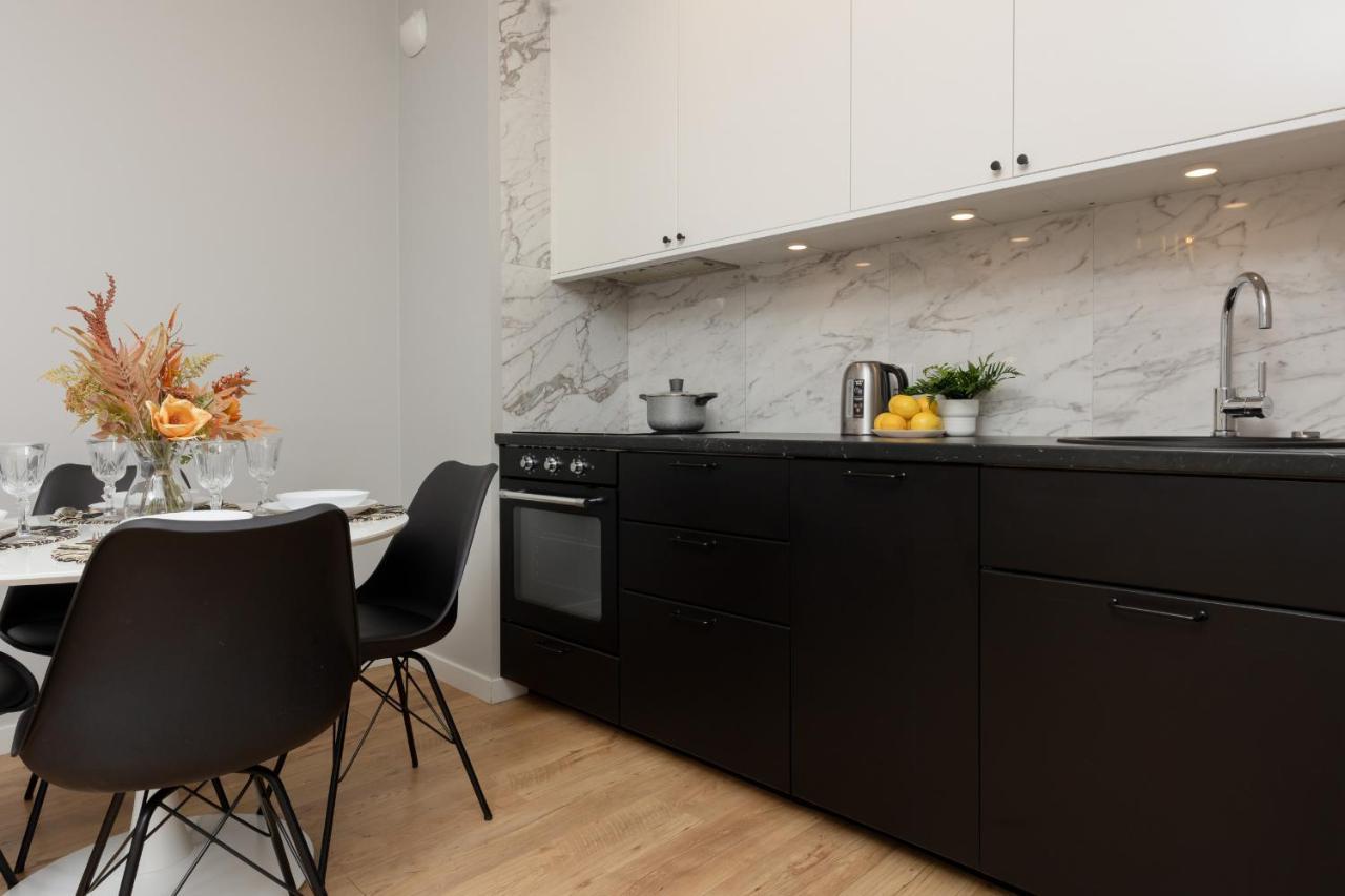 Modern Apartment With Balcony Mokotow Business Centre By Noclegi Renters Warszawa Zewnętrze zdjęcie