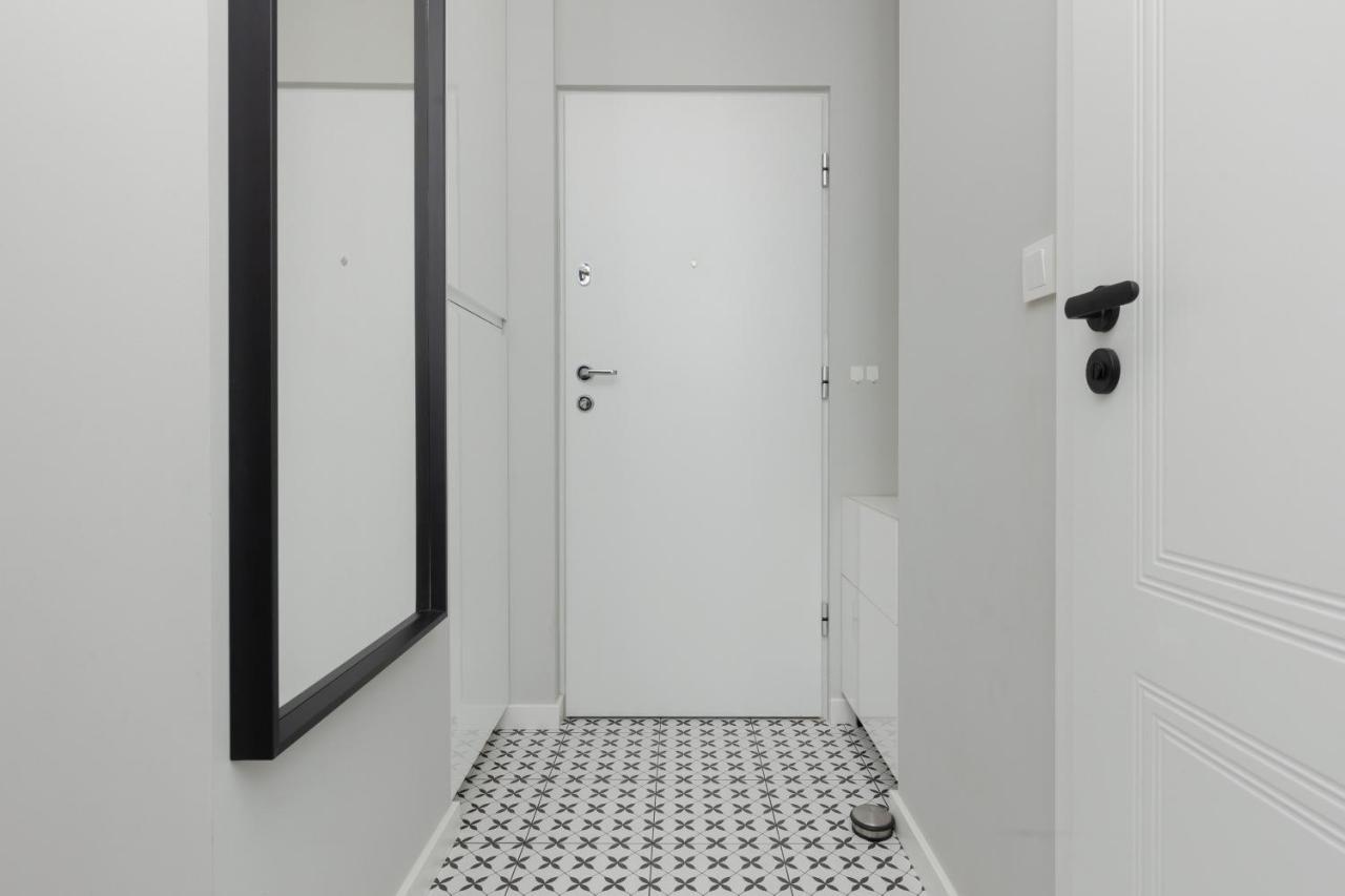 Modern Apartment With Balcony Mokotow Business Centre By Noclegi Renters Warszawa Zewnętrze zdjęcie